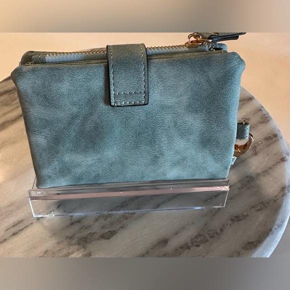 LBB Mini Suede Wristlet Light Blue Credit Card Holder Coin & Bill Holder - Picture 2 of 11